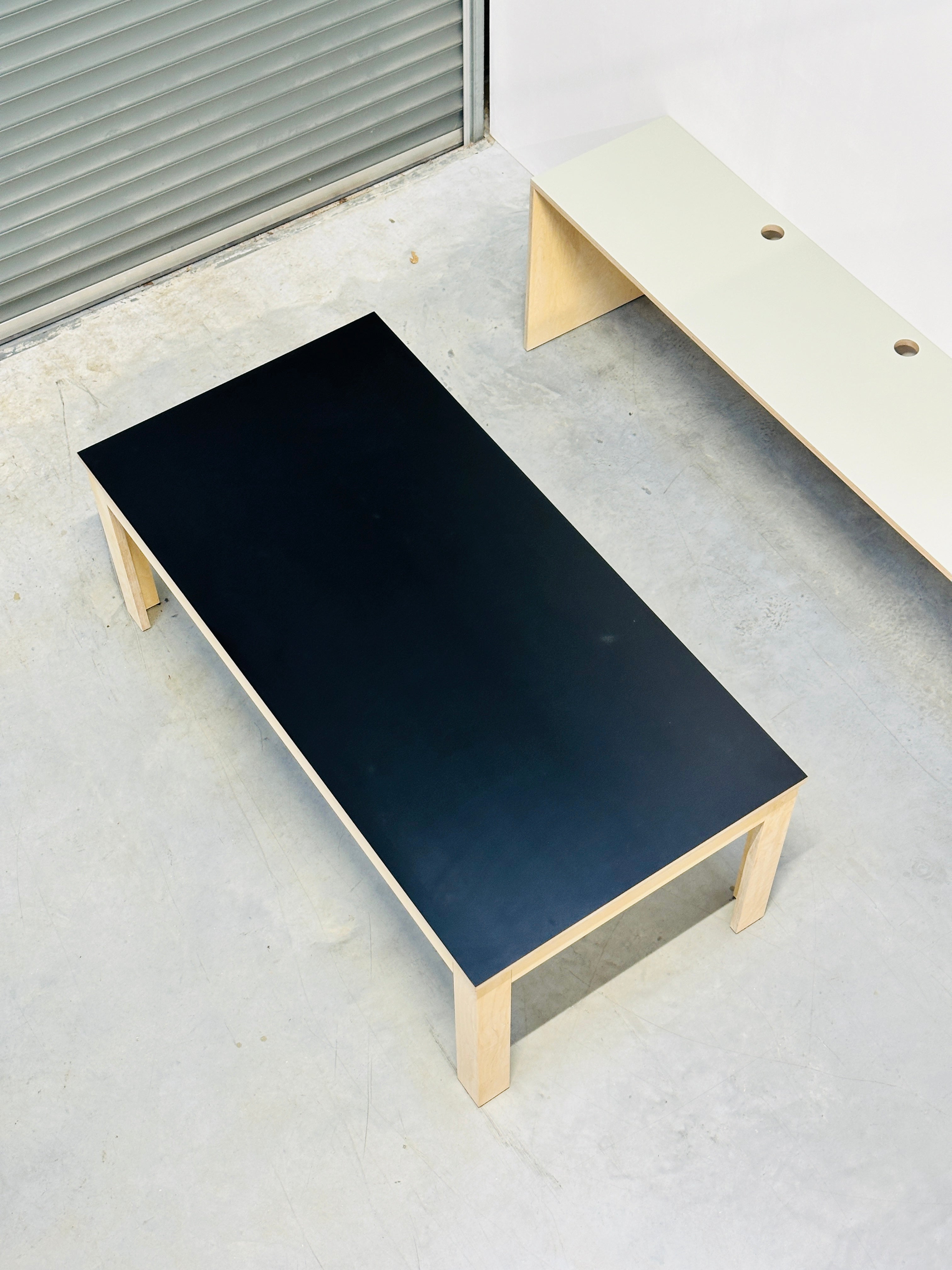 cafe tables and seating supplier