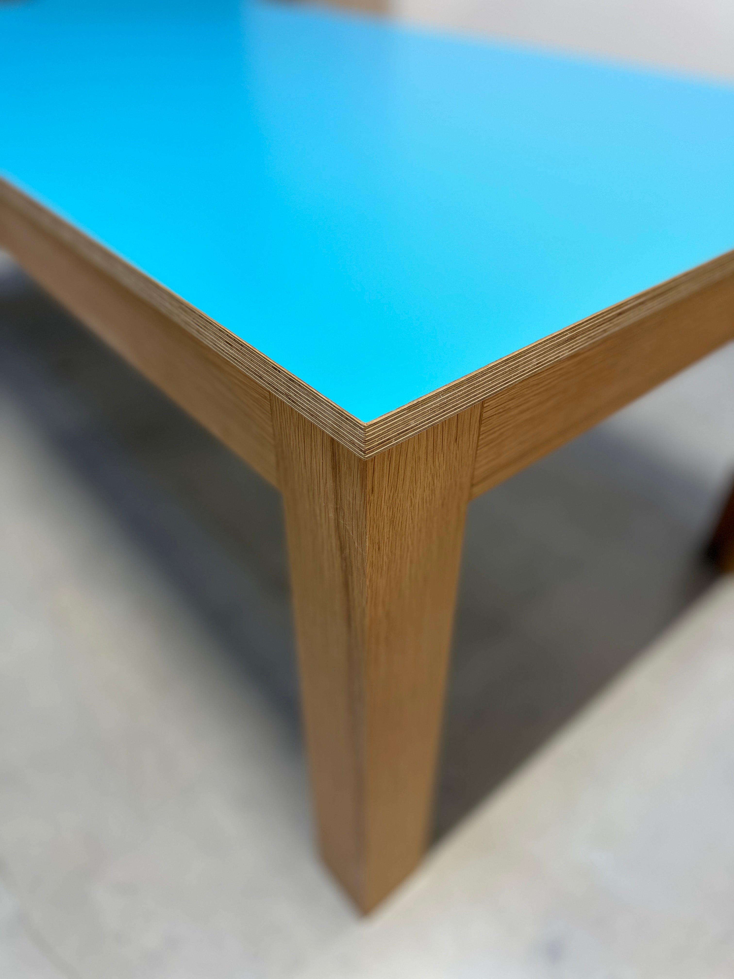 cafe tables and seating supplier