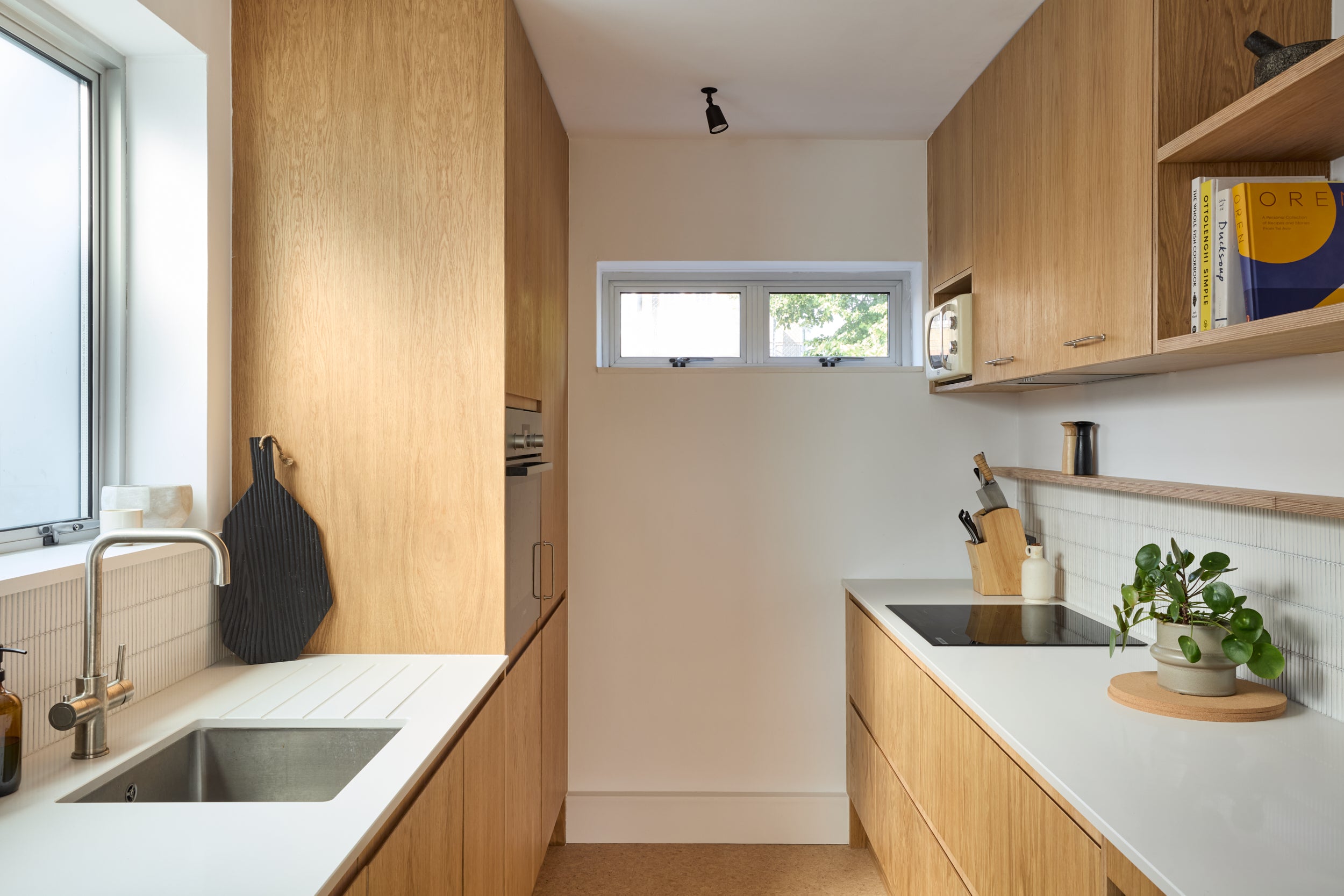 oak-plywood-Howdens-kitchen-fronts-made-in-ply