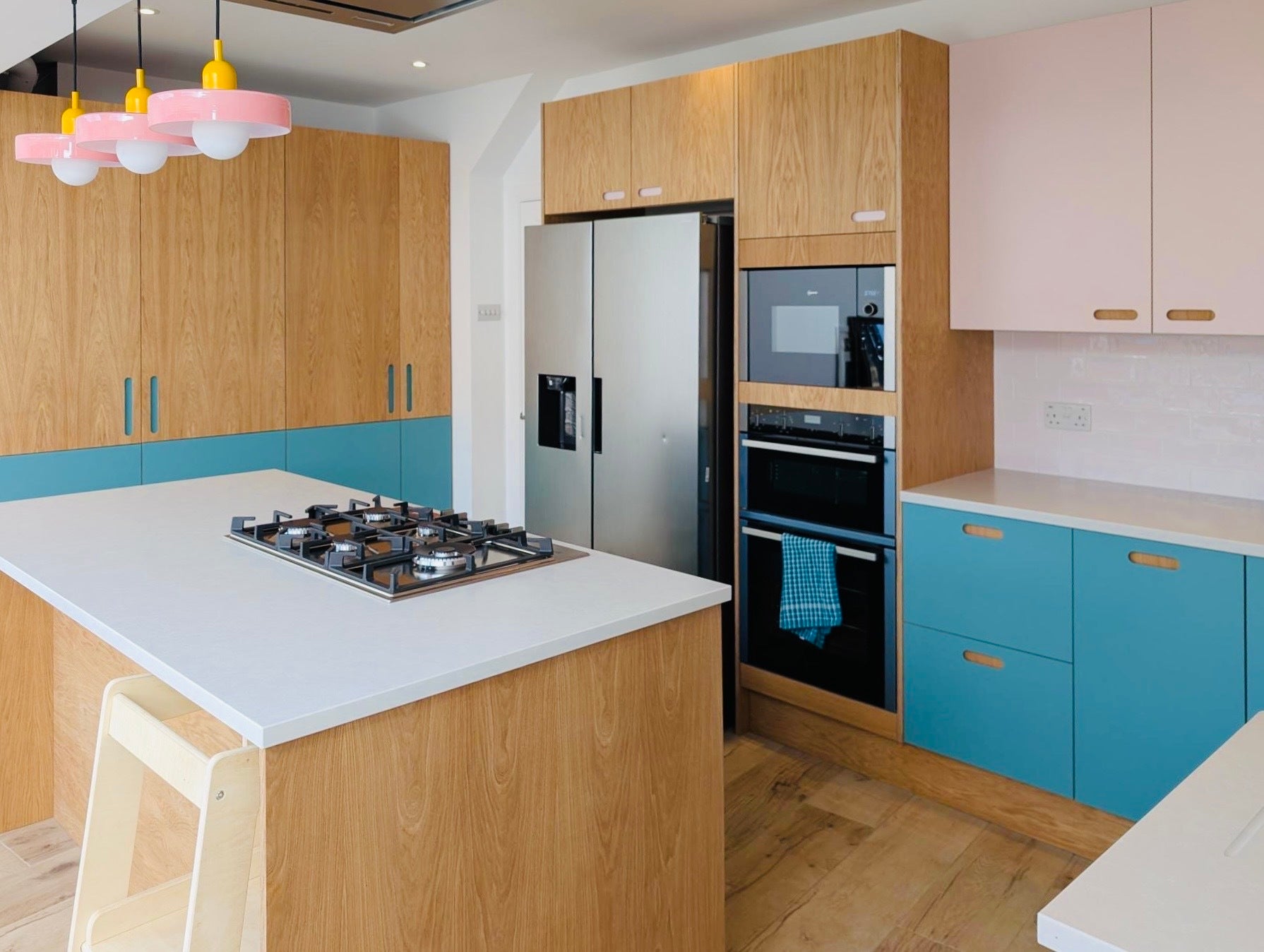 pink and blue Howdens kitchen upgrade