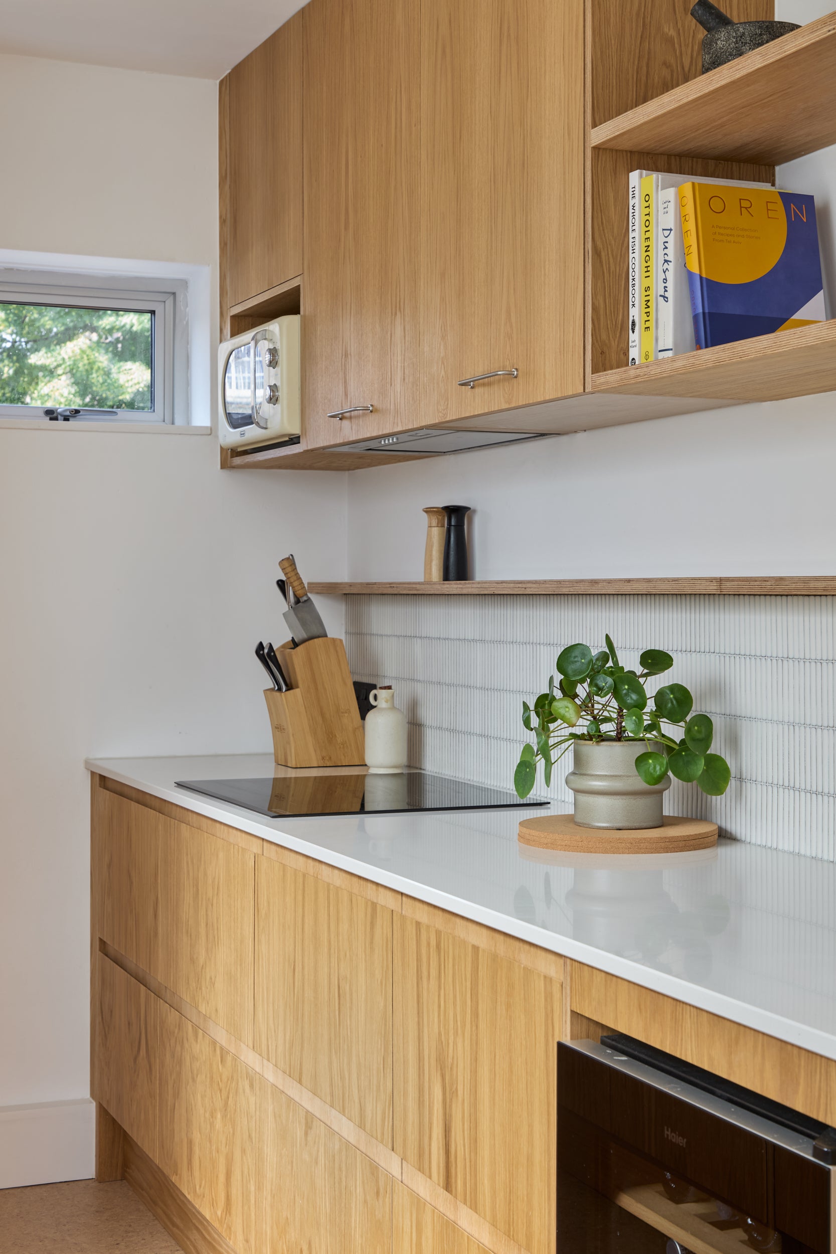 plywood-kitchen-oak-made-in-ply-Howdens-upgrade